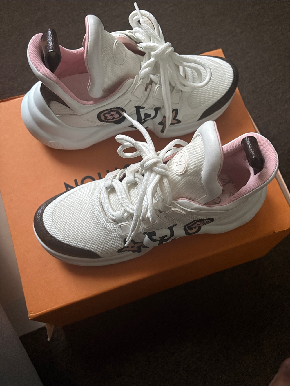 Louis Vuitton woman sneaker
